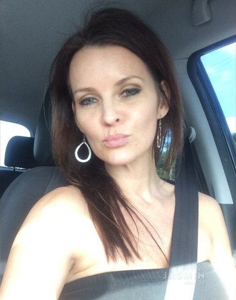 Midnight83 ポルノスター 写真