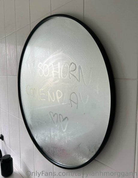 tayylahhmorggann ポルノスター アダルト 写真