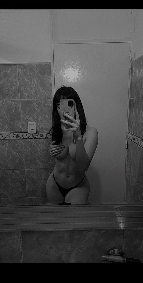 Cami barressi ホットモデル 写真