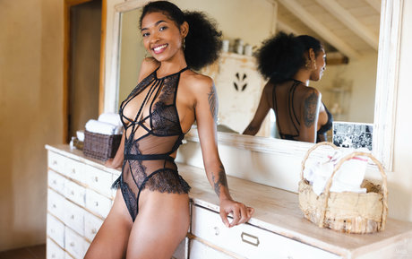 フラットオンリーファン セックス 写真