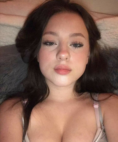 livi bunni エロティックなモデル 写真