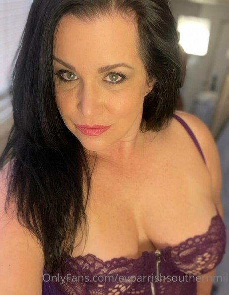 フィットネス熟女OnlyFans ホットセックス 画像