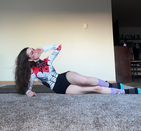 スターティーンオンリーファンズ トップ ギャラリー