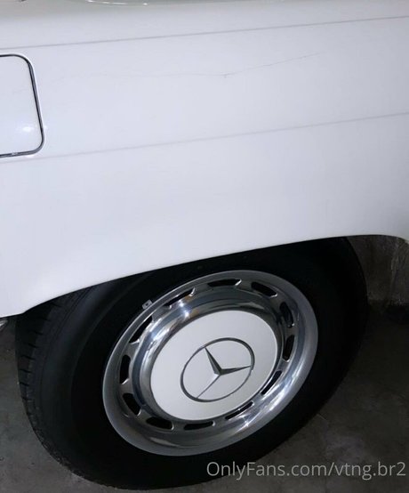 ティーンフィンガリングOnlyFans 裸 ギャラリー