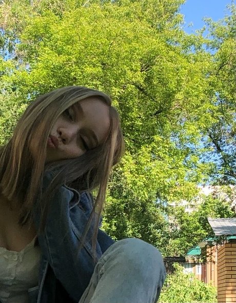 Diana Volynets スター ヌード 写真