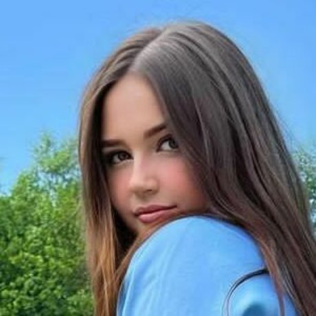 Contentit Deani Ness セクシーモデル 画像