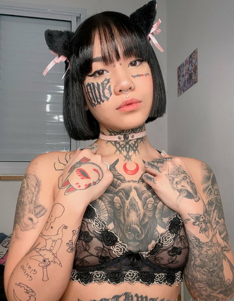 Bloddewedsgh 素敵なモデル アーカイブ