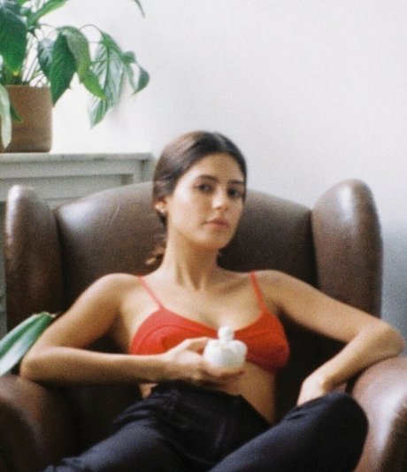 Julia Dalavia 完璧なポルノスター 写真