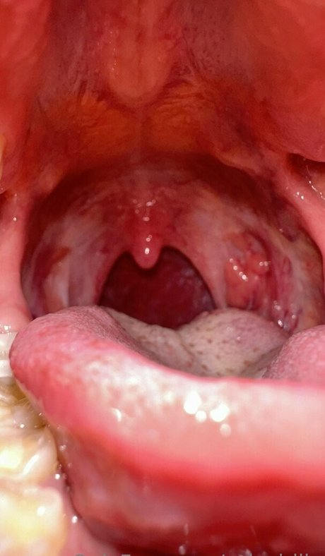 美しいロシアのOnlyFans アート裸 写真