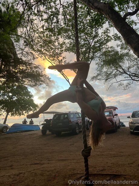 BellaAndersin ポルノスター 美しい 画像