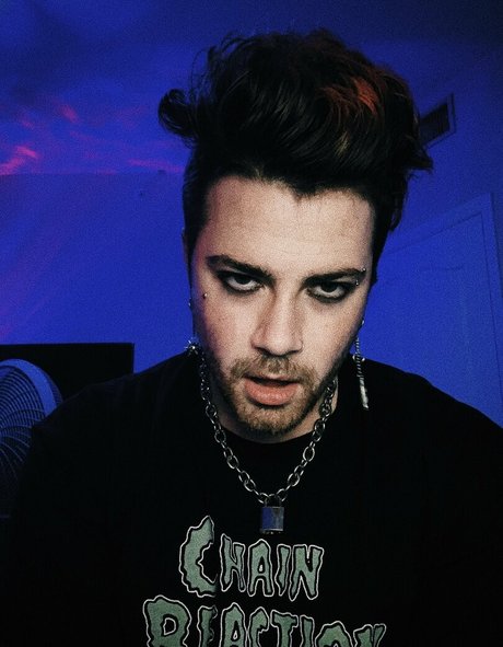 heygrimy ポルノスター ヌード ギャラリー