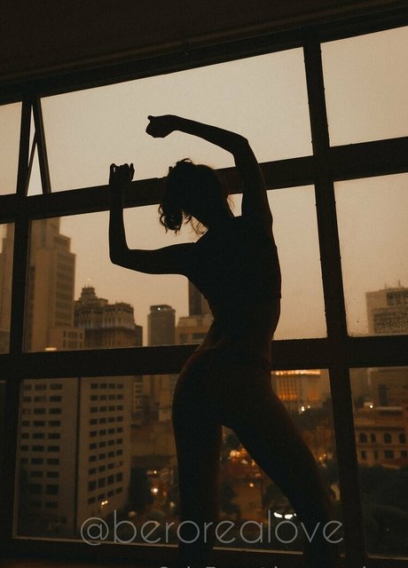 大学のOnlyFans xxx ギャラリー