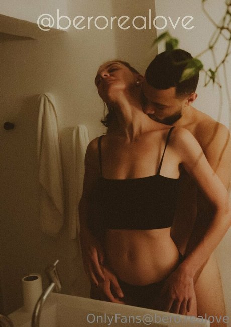 黒檀のシャワー OnlyFans HD アーカイブ