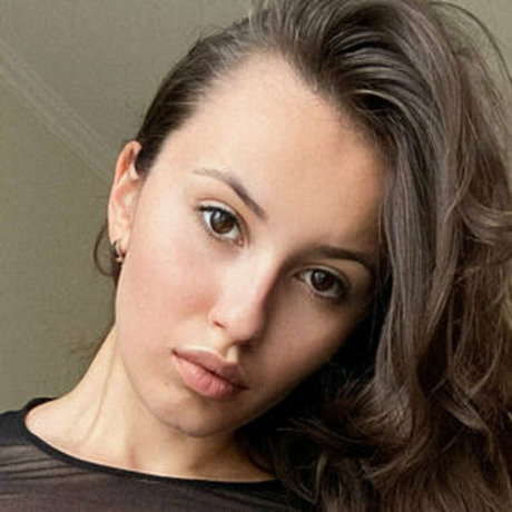 Cornel Kelios 裸のポルノスター 写真