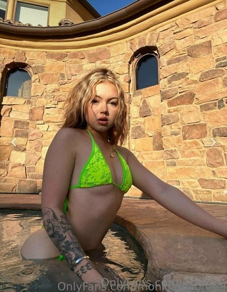 母娘オンリーファン セクシー 画像