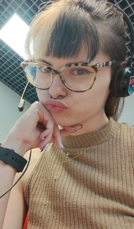 shinychariot エロティックなモデル 写真