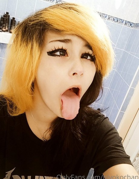 毛深い妊婦OnlyFans 素敵 ギャラリー