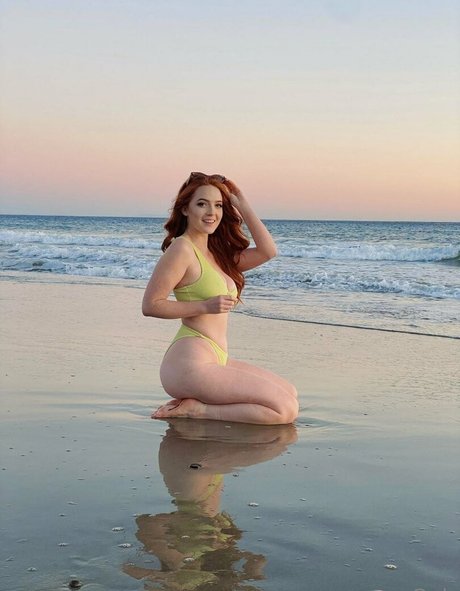 Kaiti Mackenzie スター ヌード 写真