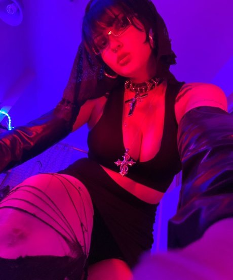 Succubus sushi 完璧なモデル 写真