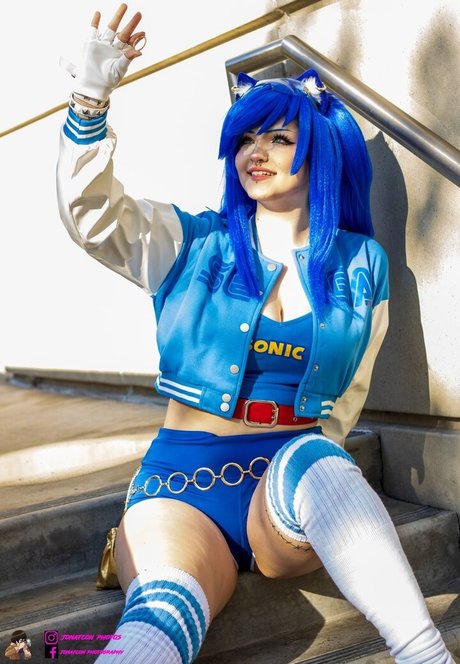 Succubus sushi top profile image