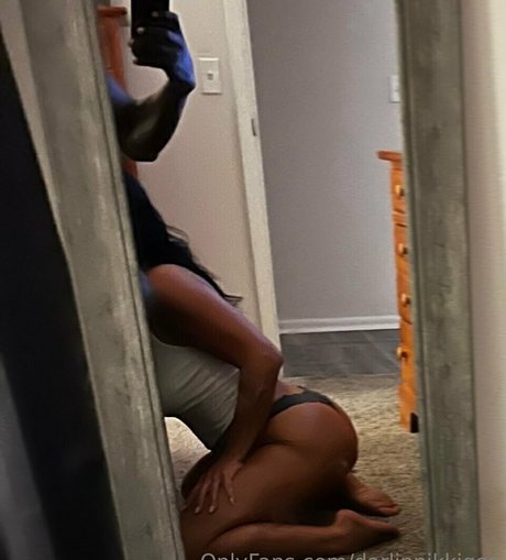 DarlinNikkiQOS 完璧なモデル 写真