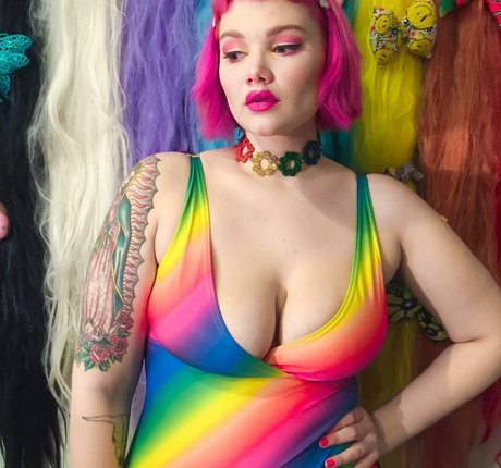 isabel hendrix 最高のスター ギャラリー