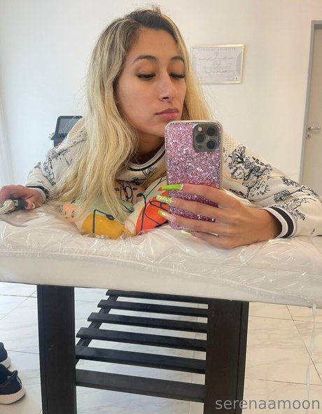 serenaamoon 無料のポルノスター アーカイブ