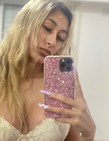 serenaamoon アダルトスター 写真