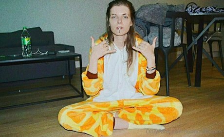 lunar unicorn ポルノスター ギャラリー