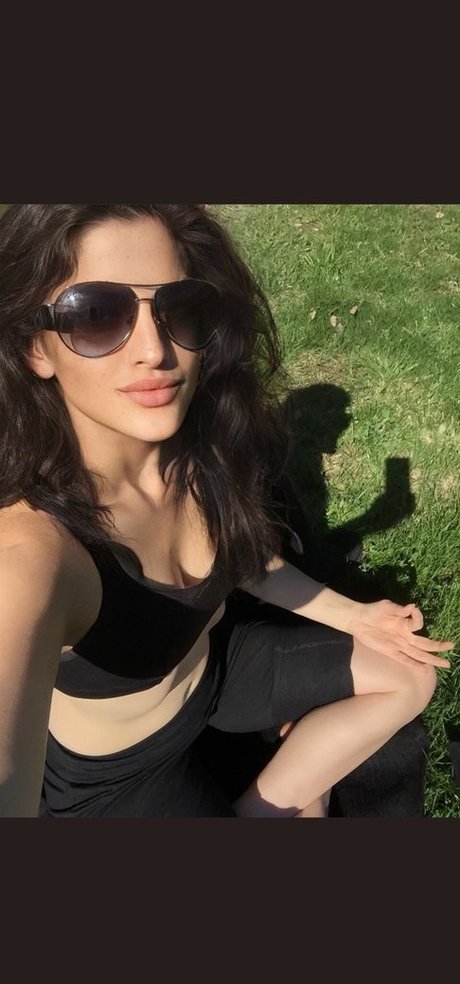 Divajilly エロティックモデル 画像