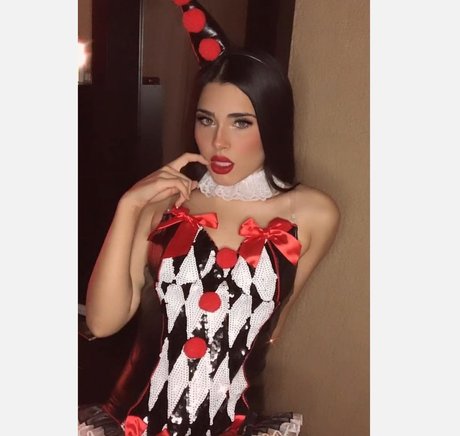 Adriana Olivarez 完璧なモデル 写真