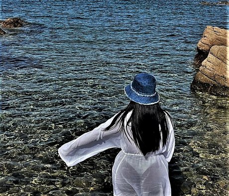 ティーンプッシーOnlyFans アート裸 写真