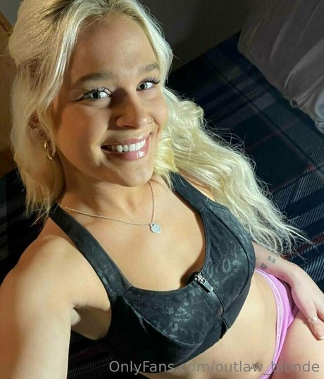 バイセクシャルカップルのOnlyFans 無料xxx 写真