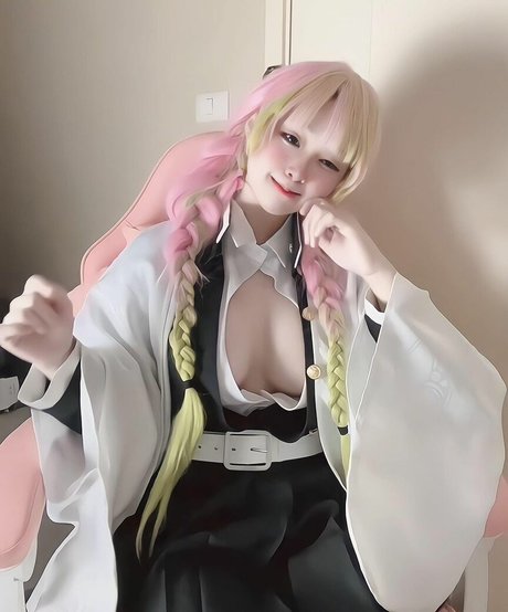 Gagiiixn ホットなスター 写真