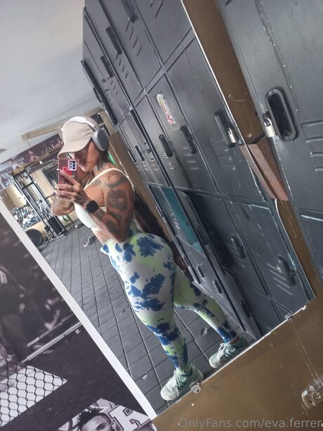 ぽっちゃりブロンドOnlyFans ホットセックス 画像