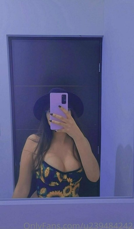 mich of 可愛いモデル 画像