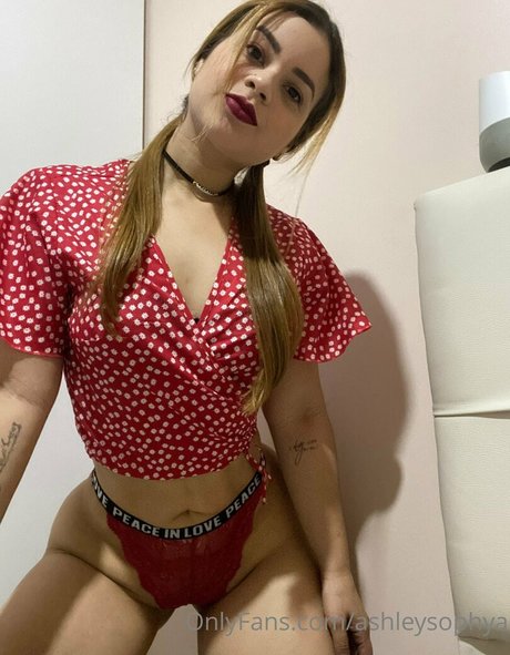 18歳のOnlyFans セクシー ギャラリー