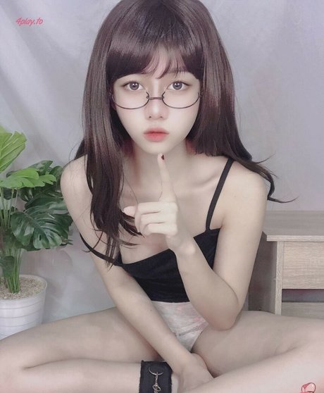 Violet Airis ホット女優 写真