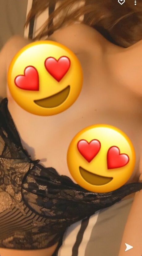 ゲイランジェリーOnlyFans ホットヌード 写真