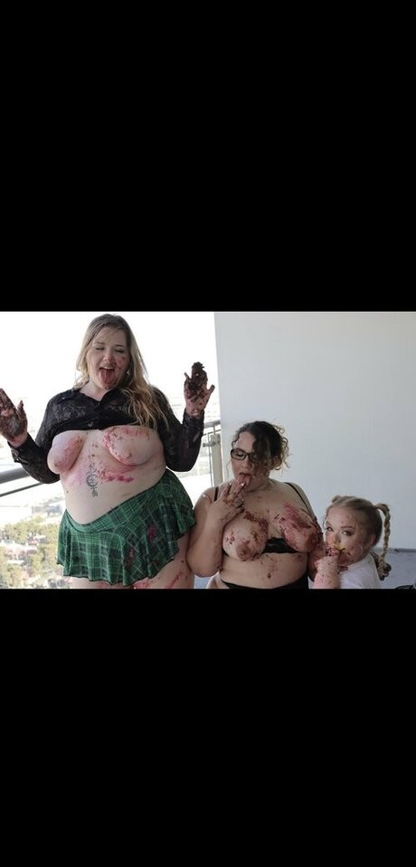 officialkylie ホットなモデル 写真