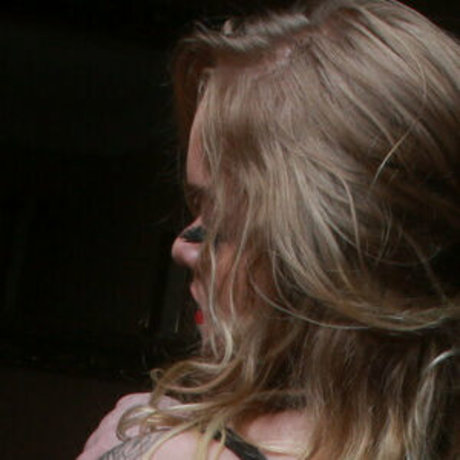 officialkylie ヌードモデル 写真