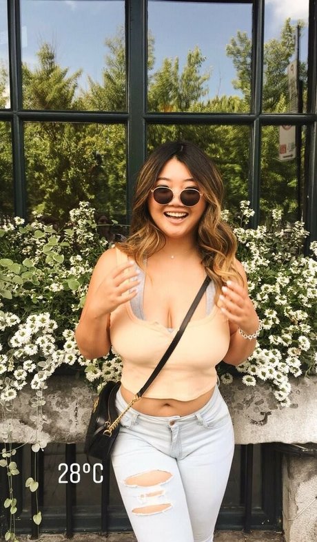 Cestvrai 完璧なポルノスター 写真