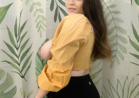 misscordeliavip ポルノスター ギャラリー