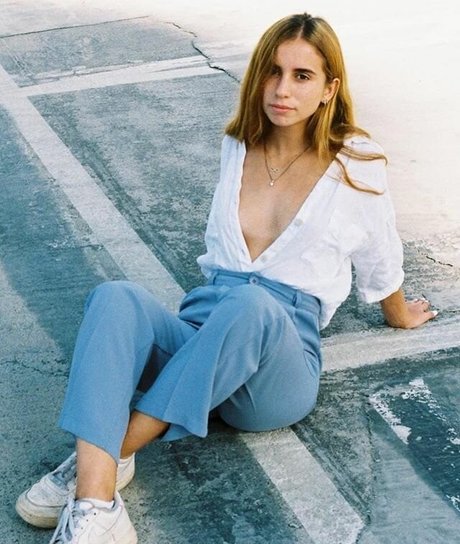 Daniela Karli ポルノモデル 画像