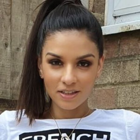 Zara Mae xxxモデル 写真