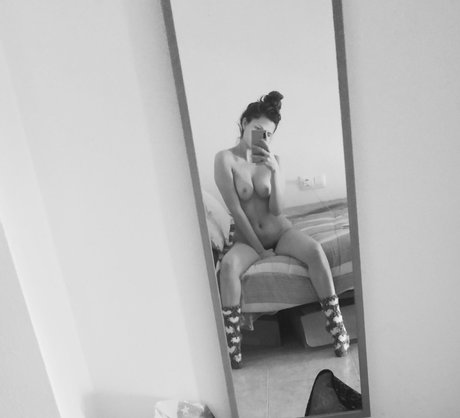 花嫁オンリーファン ヌード 写真