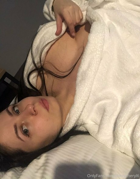 Cheryl Pride 裸のモデル 画像