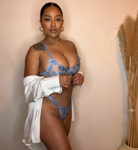 Sugey Portillo top profile image