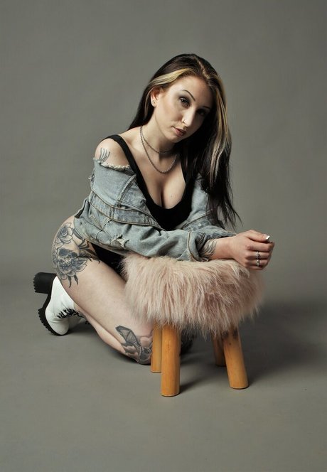 Morgan Adams エロティック女優 ギャラリー