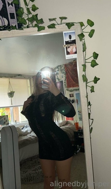 フィンドムオンリーファンズ ホット 写真